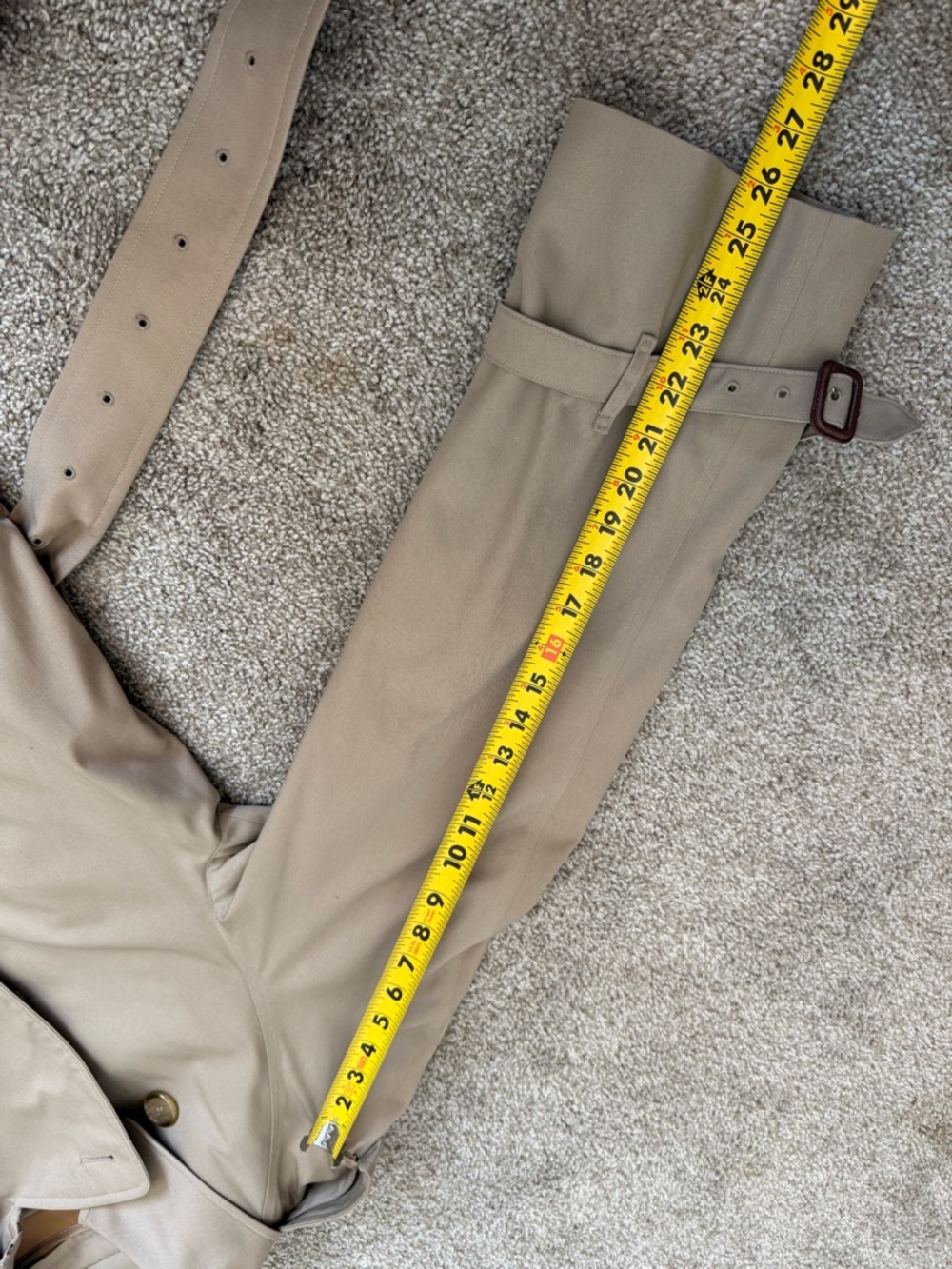 Authenic Vintage Burberry Tan Double-Breasted Trench Coat - Picture 13 of 16
